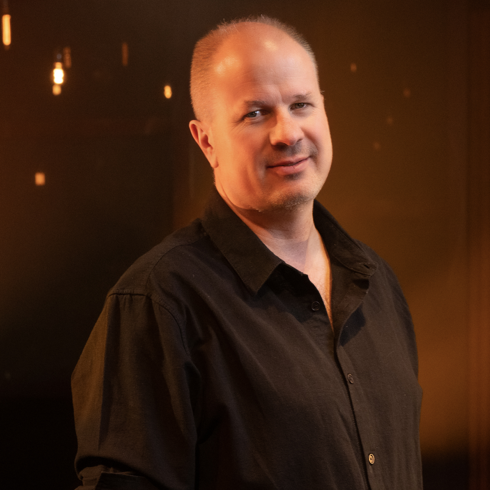 a portrait of Scott Sterling